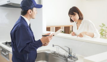 アフターメンテナンス　点検中　写真