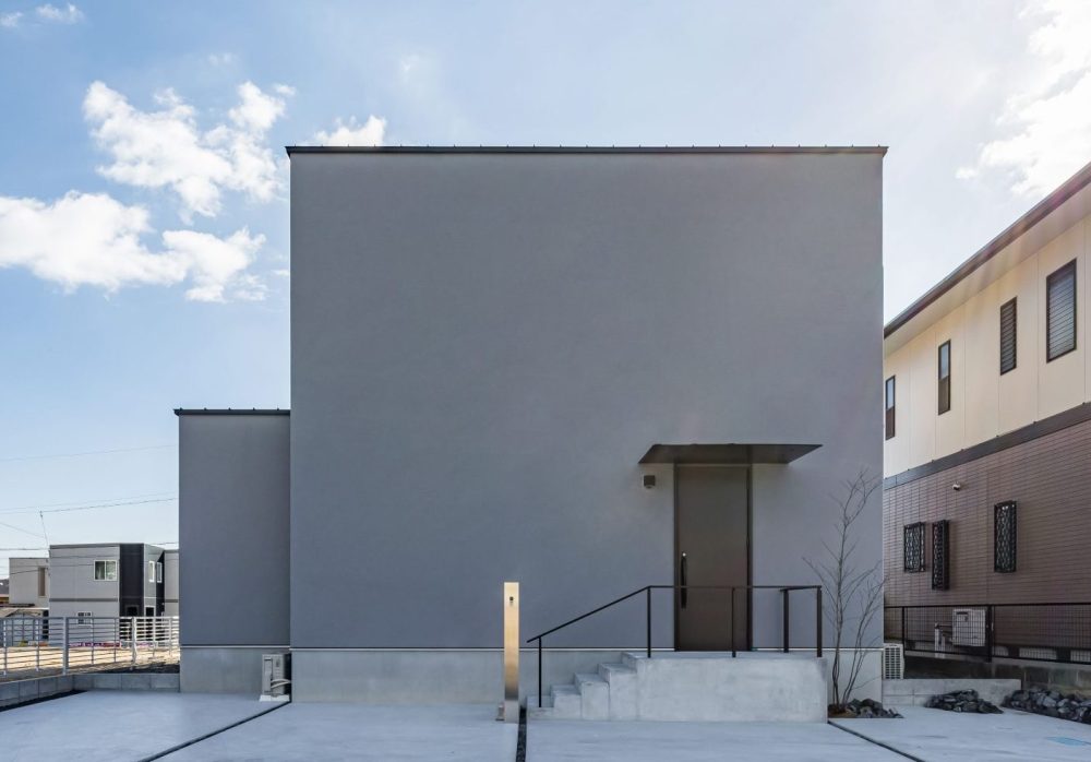 ゆとりを生み出すシンプルな家 アイキャッチ