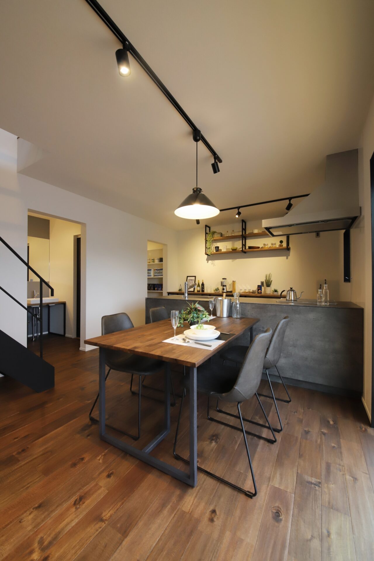 【　共働き夫婦の　時短革命が起きる家　】 アイキャッチ