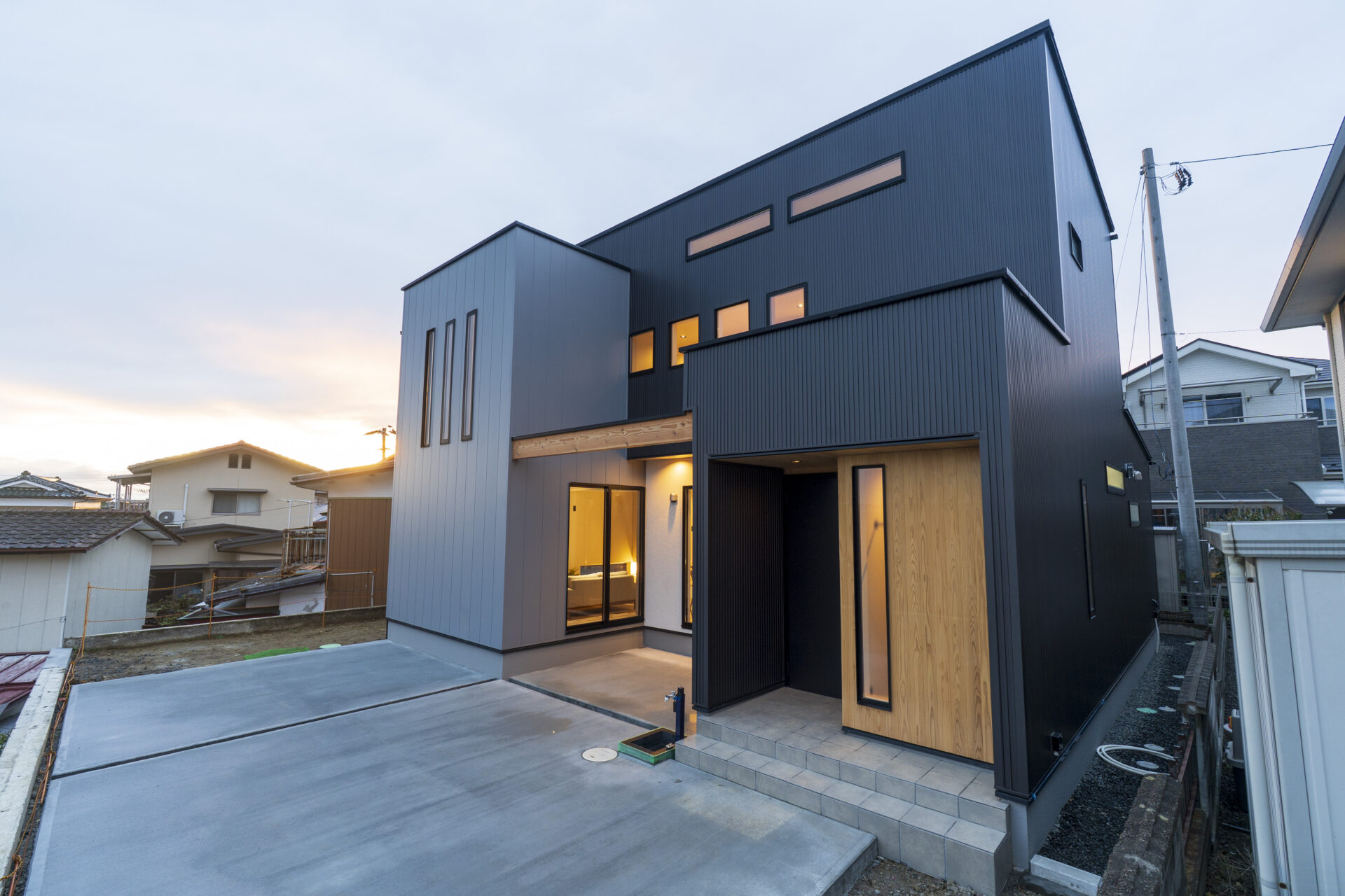 建築の仕事に関わるからこそ妥協しない。深い納得で選んだ、旗竿地の一棟。 アイキャッチ